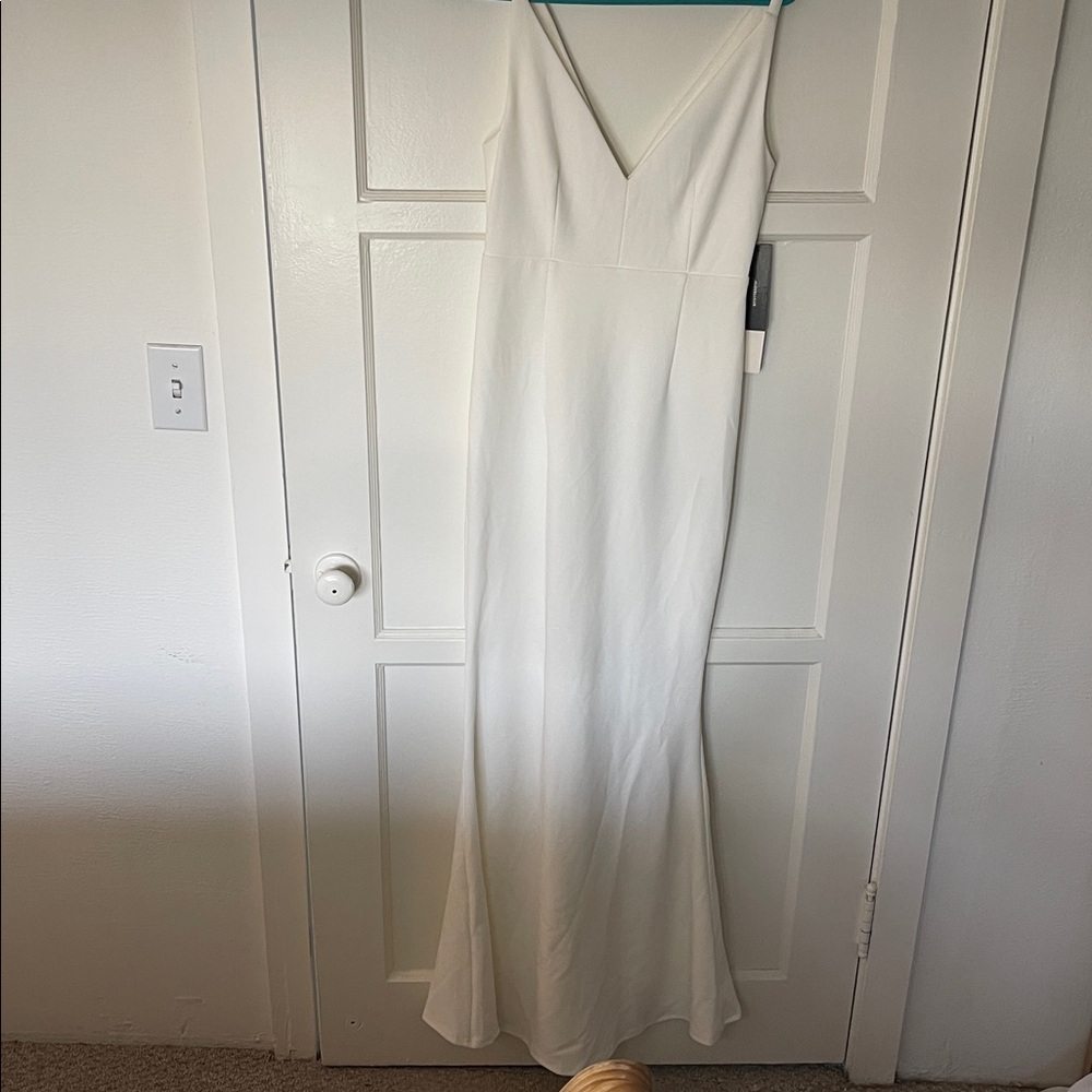 Lulu's Classic White Bridal Gown